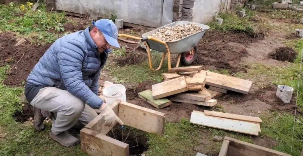 2 способа заливки столбчатого фундамента для бани: какой из них лучше и дешевле